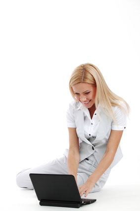 How to message girls online dating