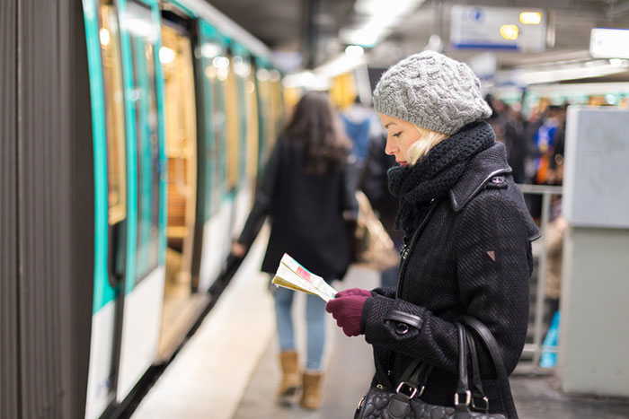 meet girls on the subway