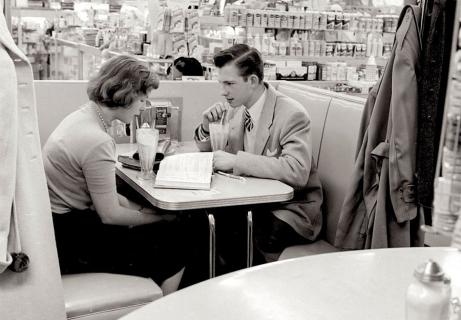 dating collapse