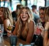 pick up girls at daytime brunch bars